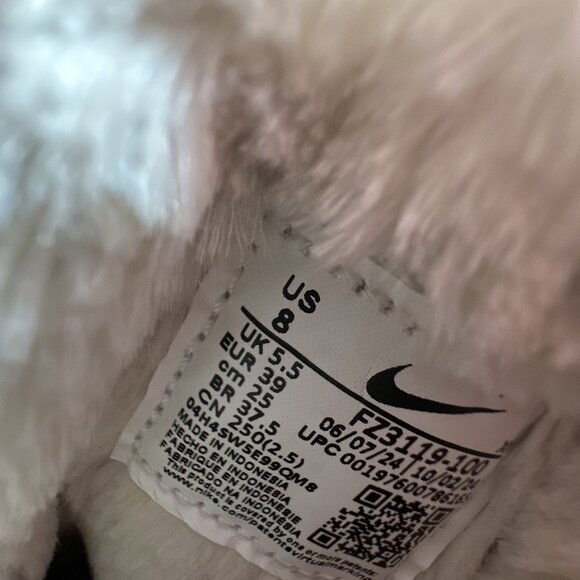 Nike Calm Mule SE Women's size 8 Ivory Faux Fur Slingback Sandals - Picture 8 of 8